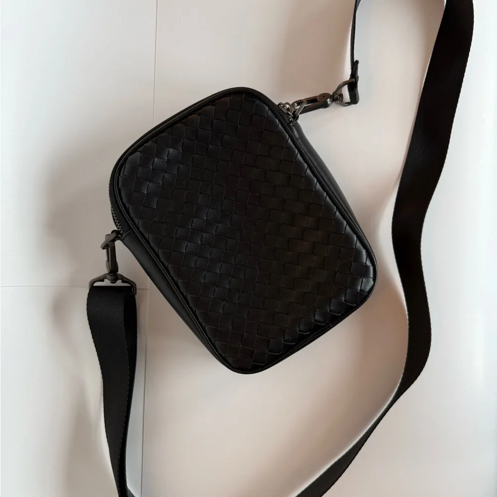 Bottega Veneta Black Leather Men's Bag